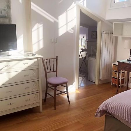Lovely Independent Mini-Apartment In Central Рим Экстерьер фото